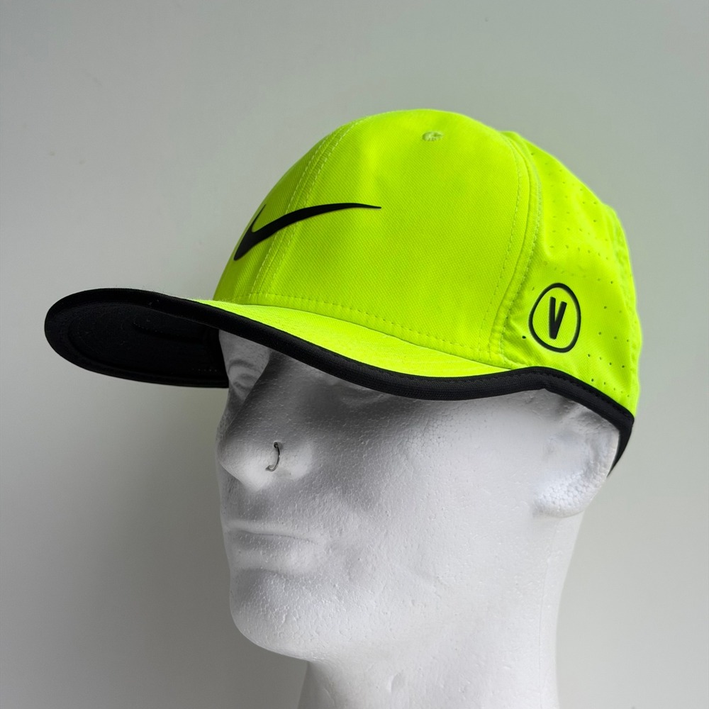 Nike Vapor Golf Hat Classic99 Volt Performance Lightweight Breathable Strapback